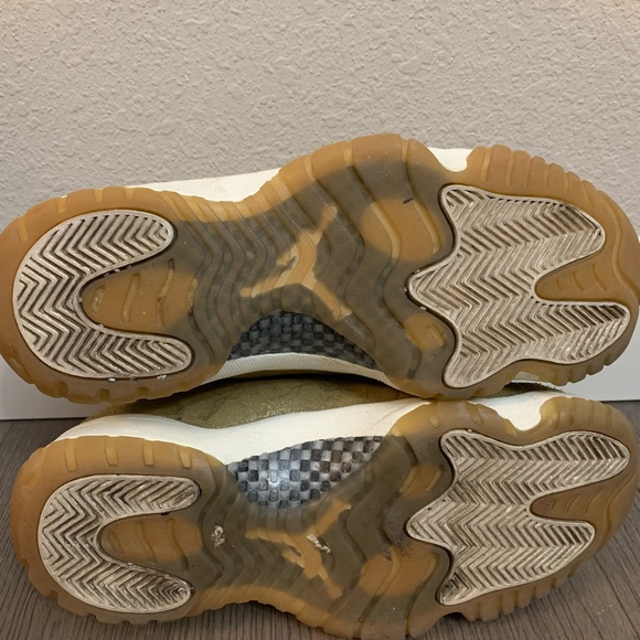 Jordan 11 Retro ‘OLIVE LUX - Picture 12 of 13